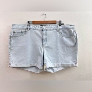 Torrid Mid-Rise Denim Short in Light Wash